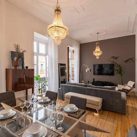 Luxurious In The Center Of * Лиссабон
